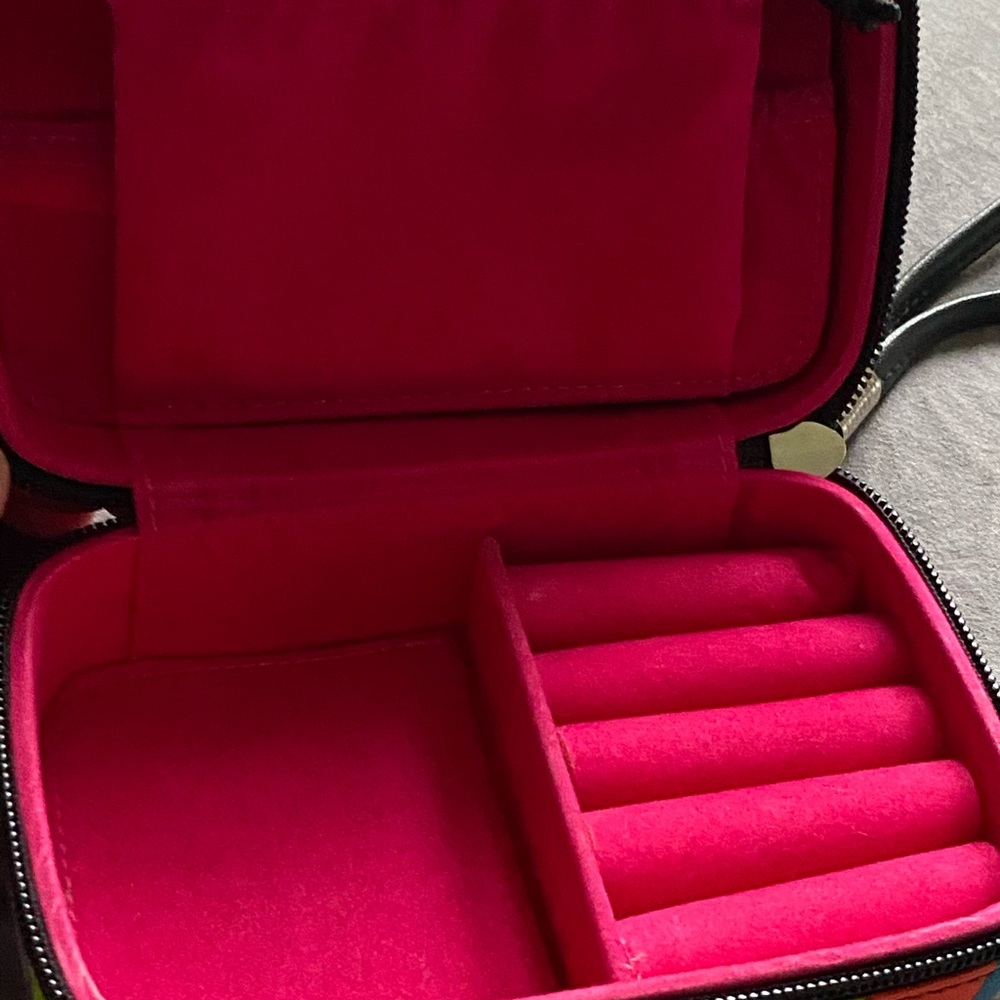 KATE SPADE travel jewelry box - Picture 4 of 9